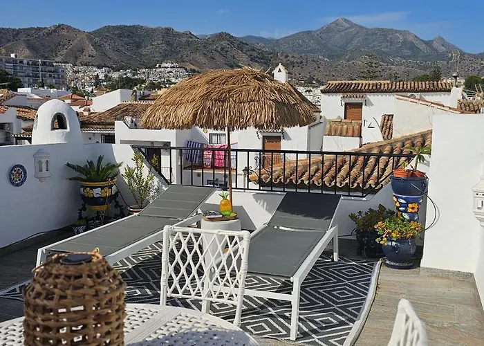 Pueblo Andaluz New Luxury Townhouse Centre Nerja
