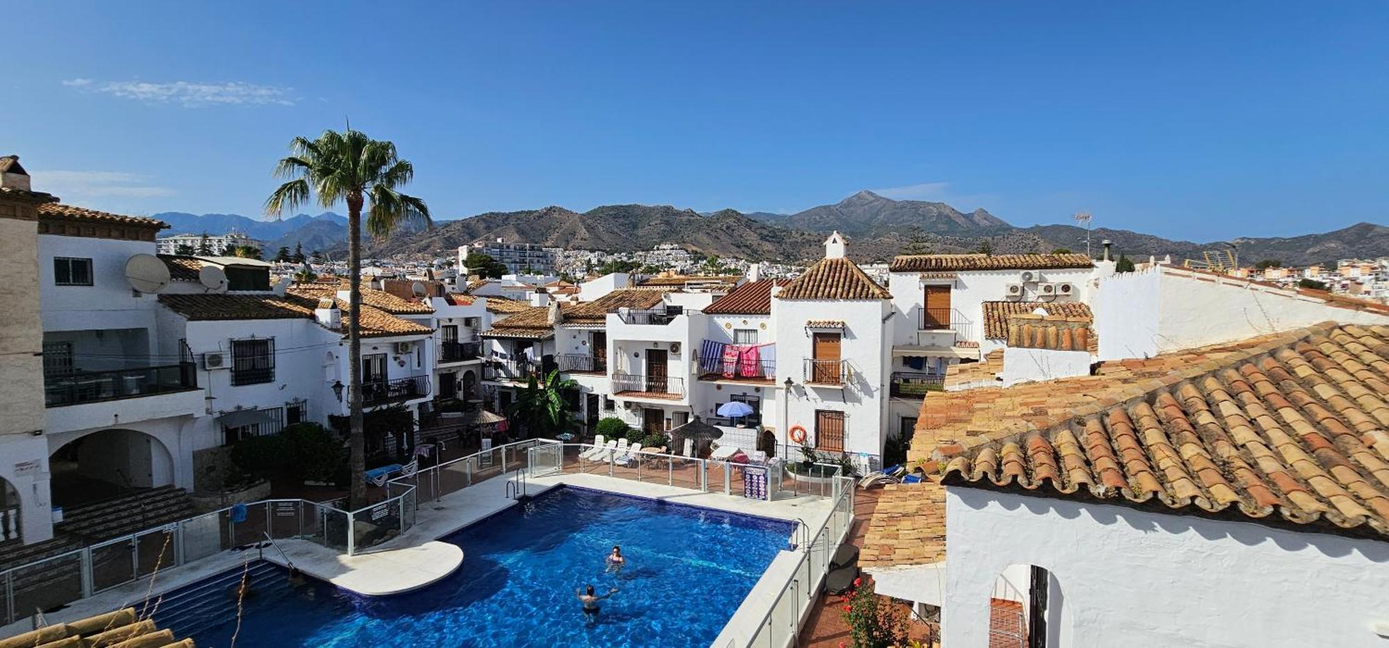 Pueblo Andaluz New Luxury Townhouse Centre * Nerja