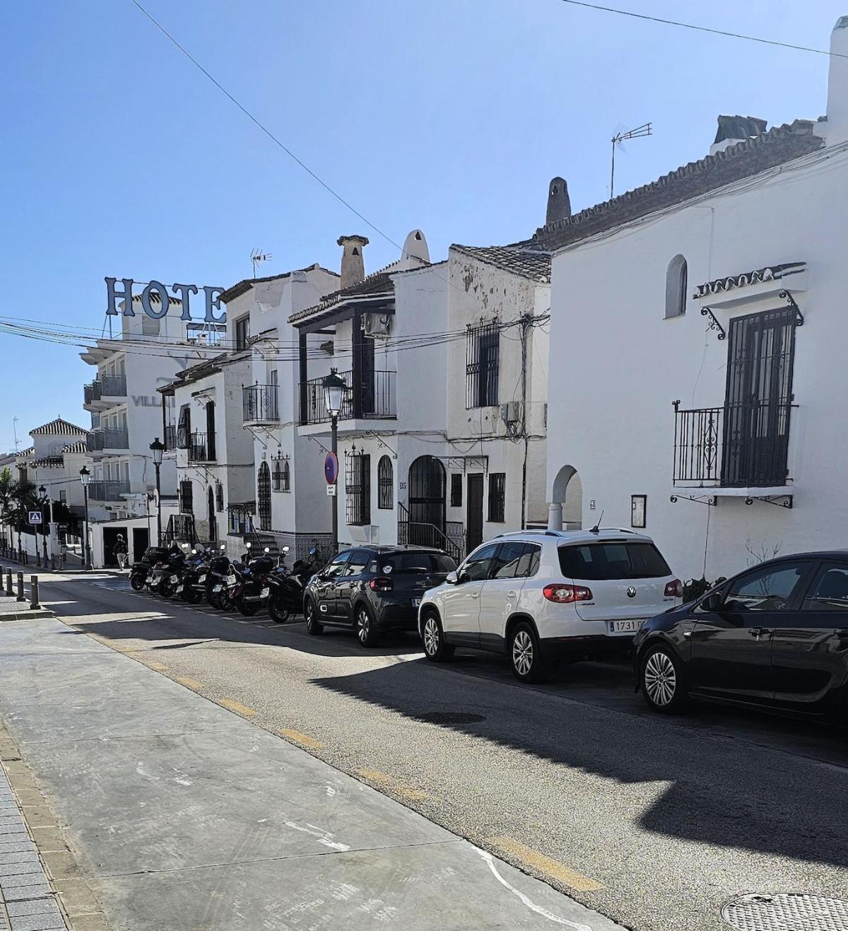 Pueblo Andaluz New Luxury Townhouse Centre