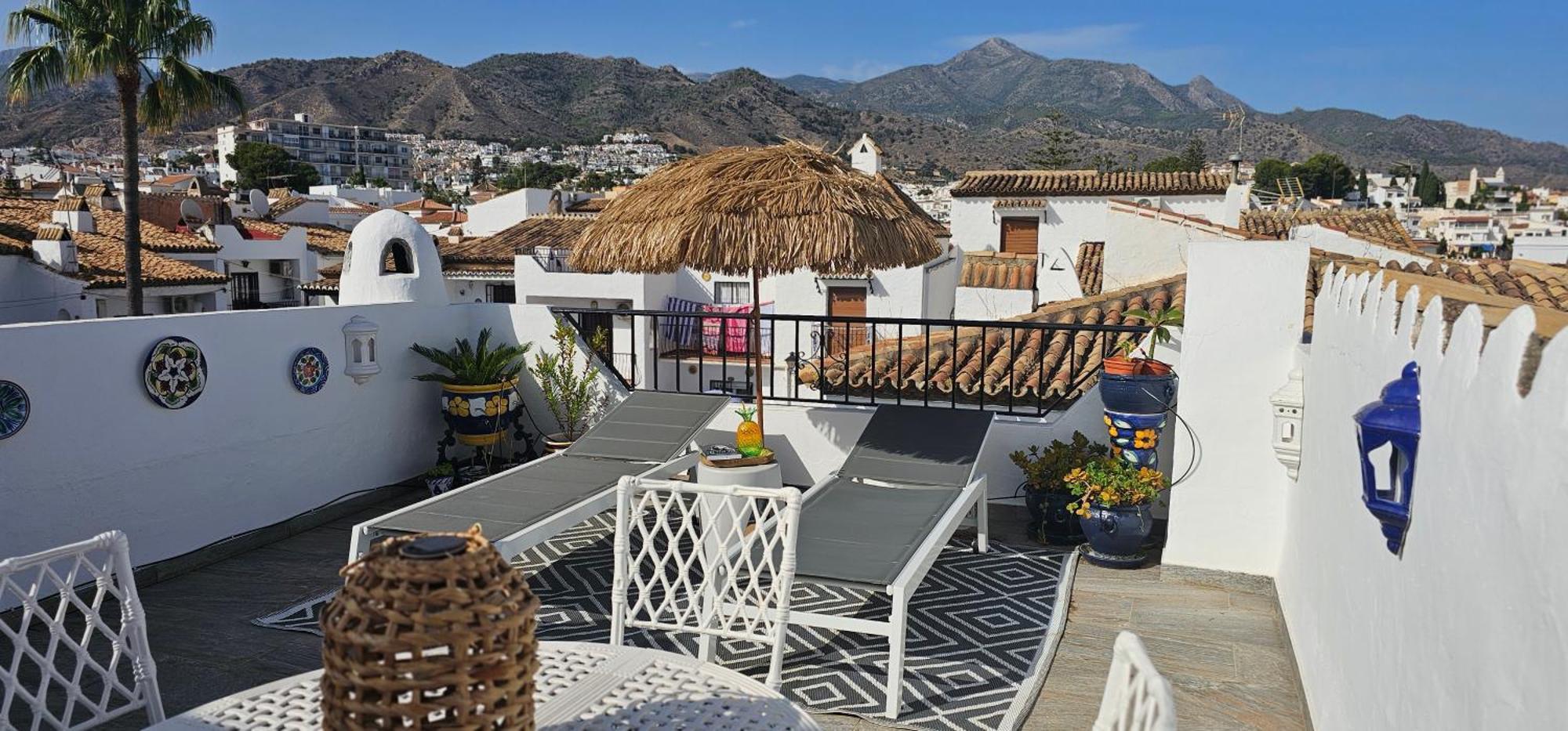 Pueblo Andaluz New Luxury Townhouse Centre * Nerja